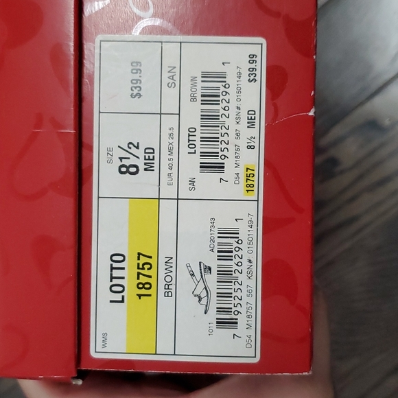 New with Box I ♡ Comfort Shoes - Picture 6 of 6